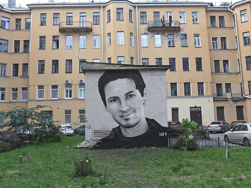 Pavel Durov begitu populer hingga dibuatkan mural di St. Petersburg