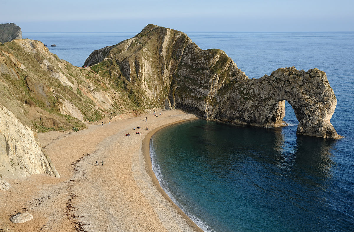 1200px-Durdle_Door_Overview