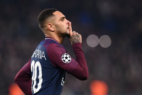 Layvin Kurzawa, pemain kedua PSG yang berhasil mencetak hattrick di Liga Champions. Satu orang lagi adalah Zlatan Ibrahimovic