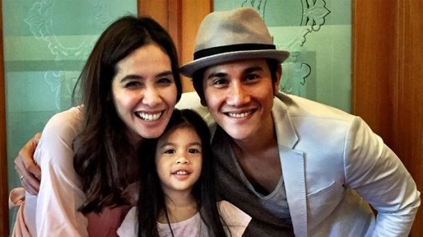 Marsha Timothy, Jizzy dan Vino G Bastian