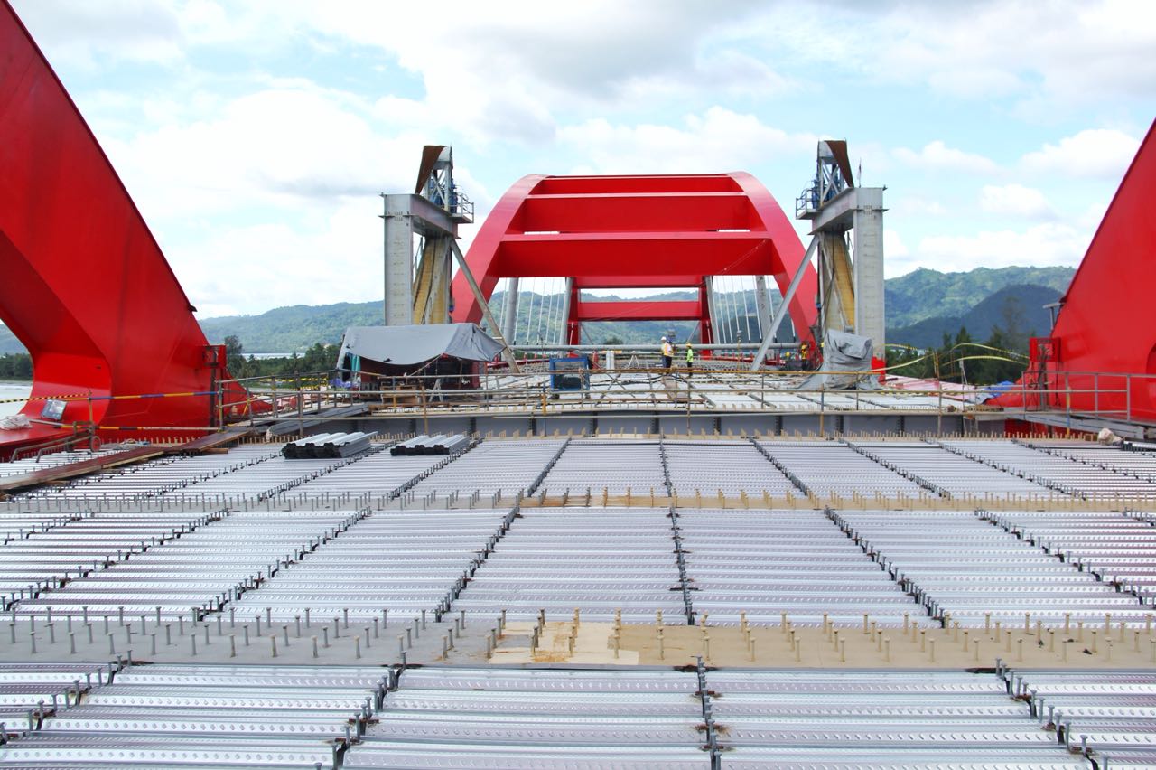 Konstruski pembangunan jembatan Holtekamp Jayapura, Papua