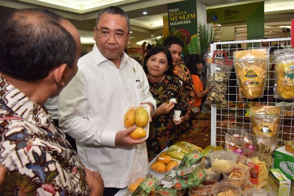 Kemendes PDTT meninjau potensi produk unggulan desa (Prukades)