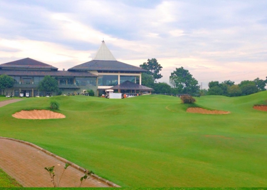 Salah satu lapangan golf di Bogor, Jawa Barat