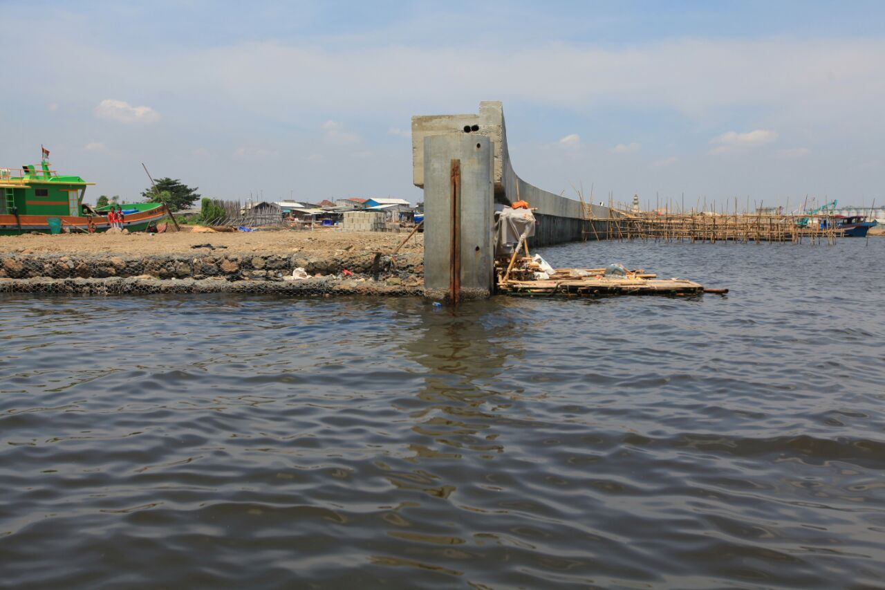 Tanggul Pengaman Jakarta