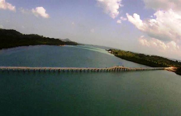 jembatan terpanjang di kabupaten karimun