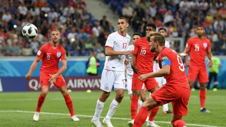 Harry Kane (9) saat mencetak gol kedua ke gawang Tunisia 