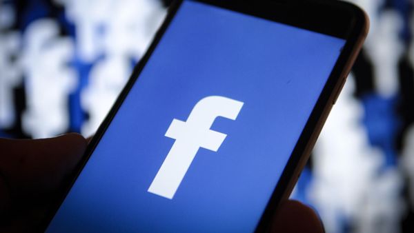 Facebook ingin beli hak siar Liga Primer Inggris