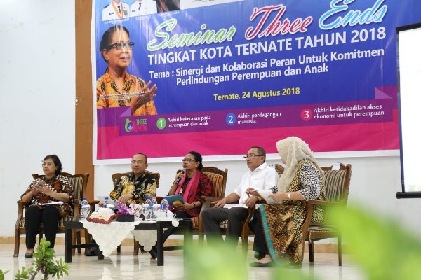 Seminar Three Ends berbarengan dengan peninjauan pelatihan teknologi informasi untuk perempuan di Ternate
