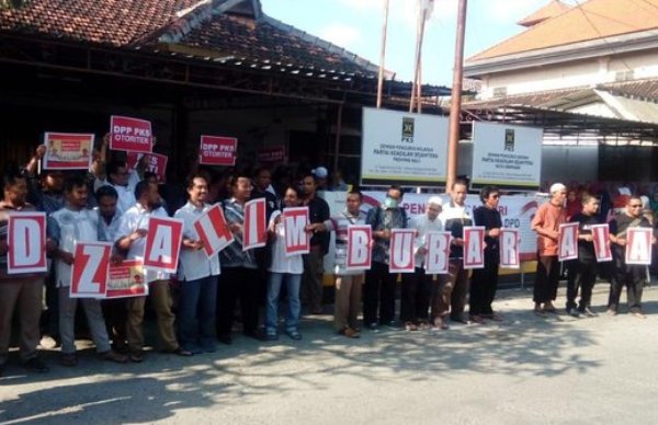 Pengurus PKS Bali Mundur massal
