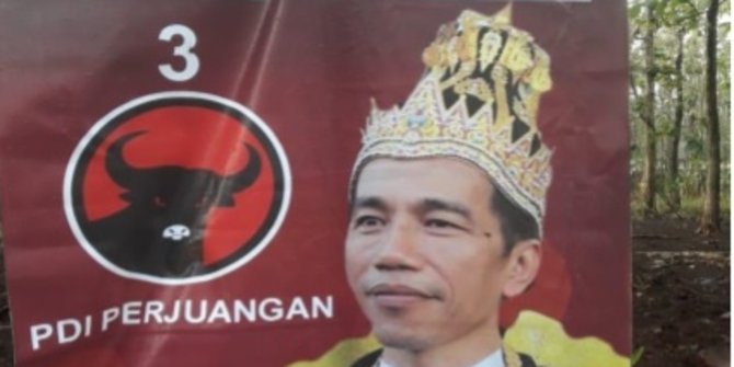 Atribut Kampanye Jokowi Bermahkota